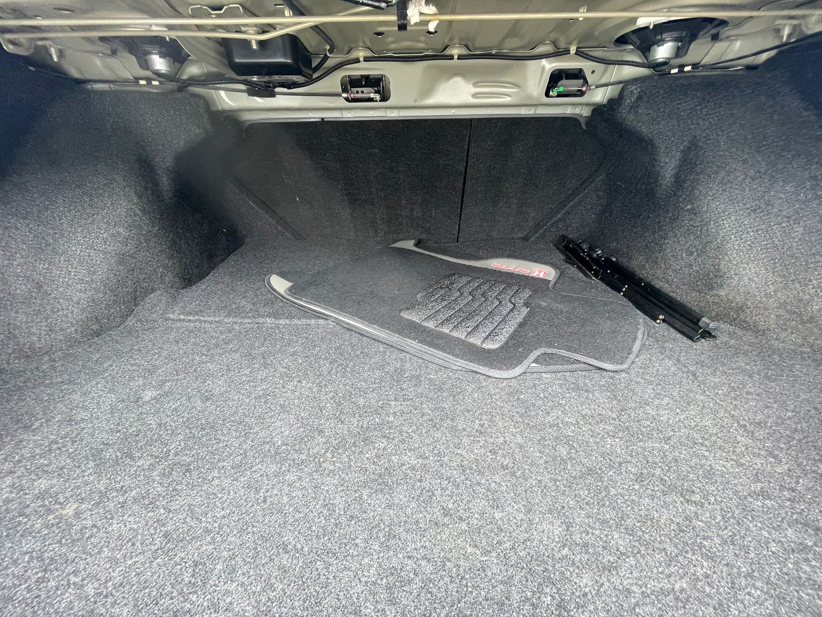 Honda Civic Sedan 1.8 Flex 16V Mec. 4p thumbnail 10